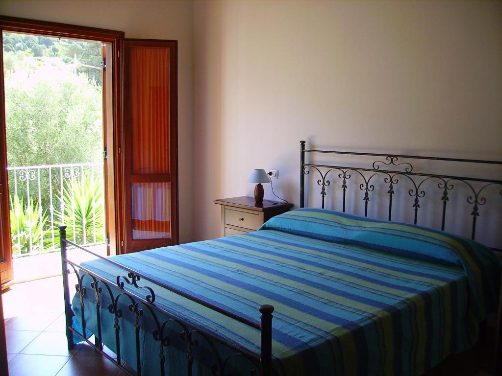 Agriturismo La Grotta Del Tesoro Santadi ภายนอก รูปภาพ